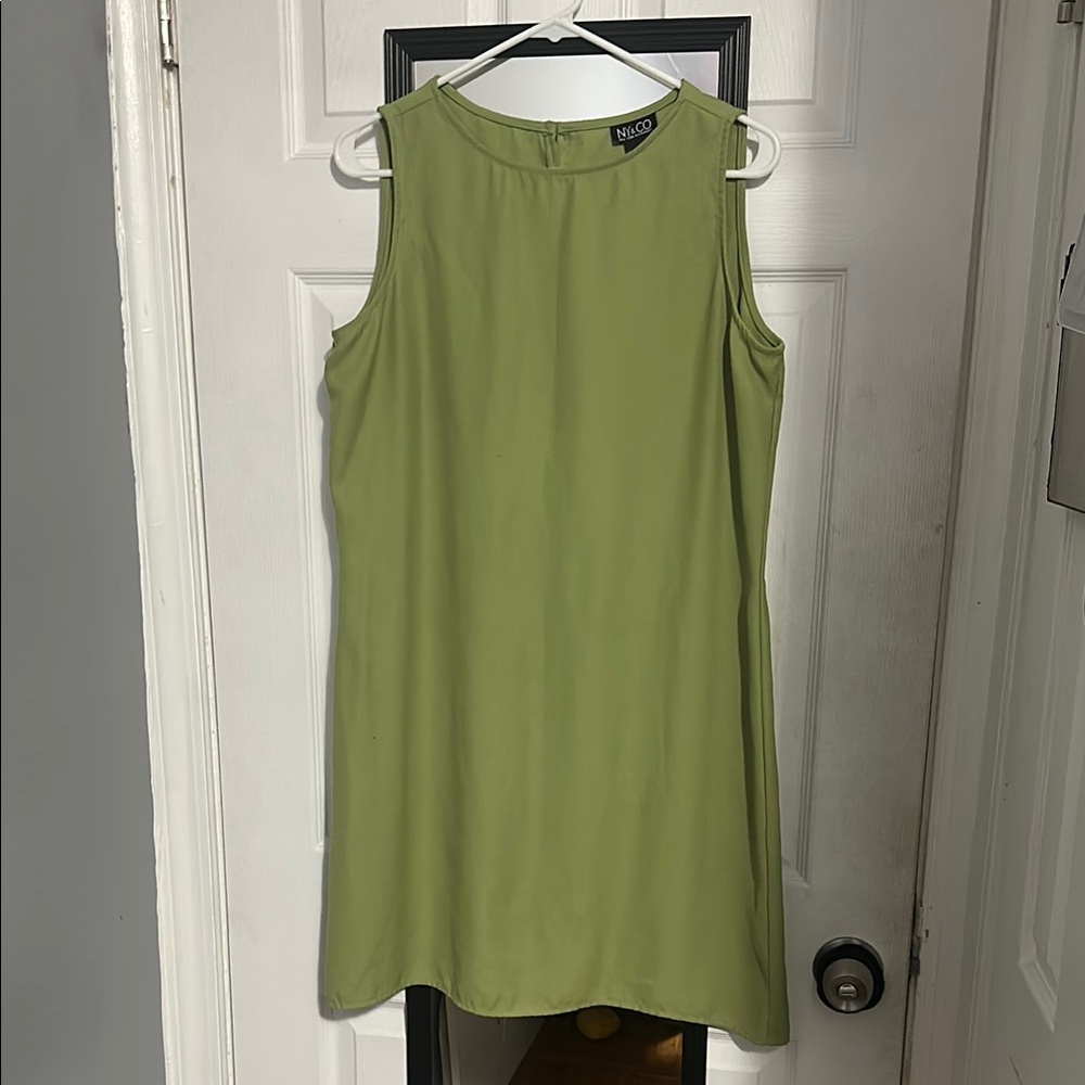 Women's Green Sleeveless Dress